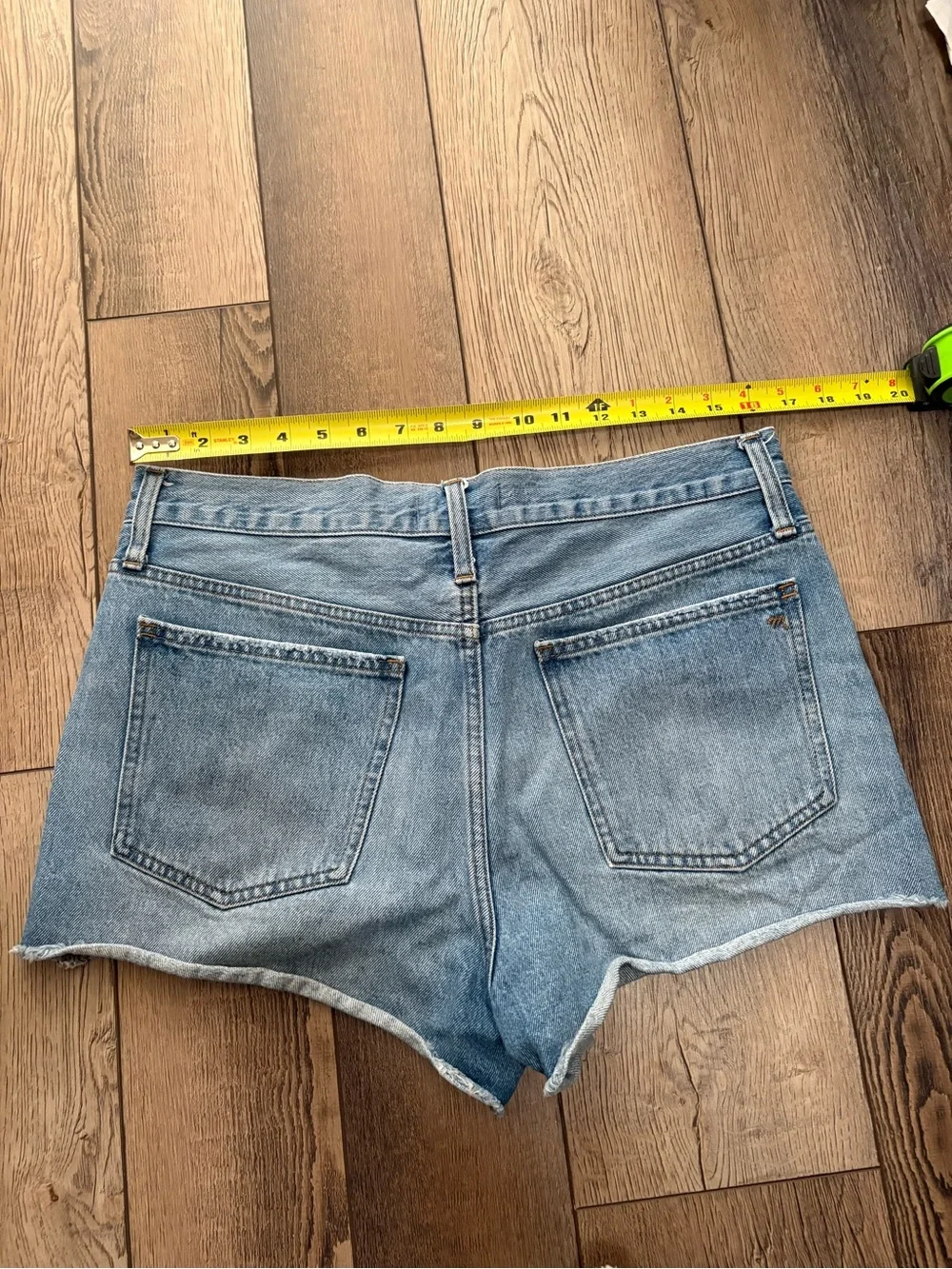 Madewell Relaxed Denim Shorts Homecrest Wash Ripped Size 28
